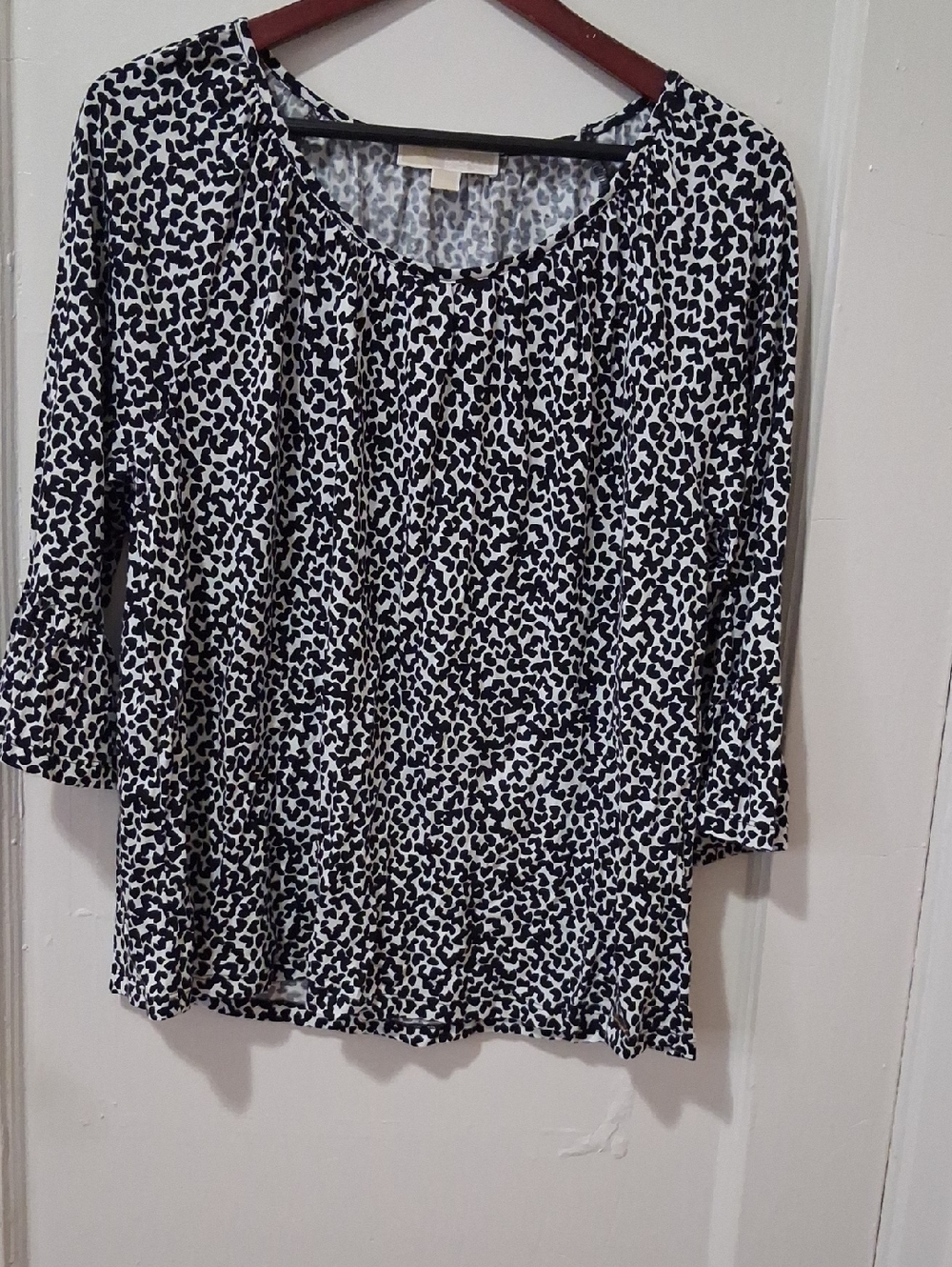 Michael Kors Women's Black & White Printed Scoop Neck Top